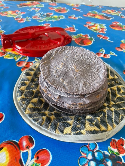 The art of corn dough: making tortillas, tlacoyos and tetelas